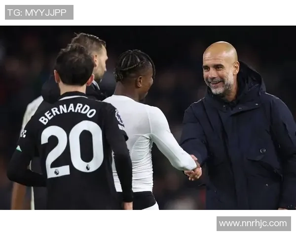 中超赛场冷门再现里昂与曼城激战成和帽子戏法引发全场热潮