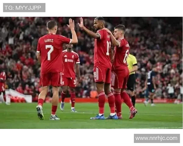 足总杯精彩对决AC米兰与那不勒斯战成平局逆转瞬间点燃全场激情