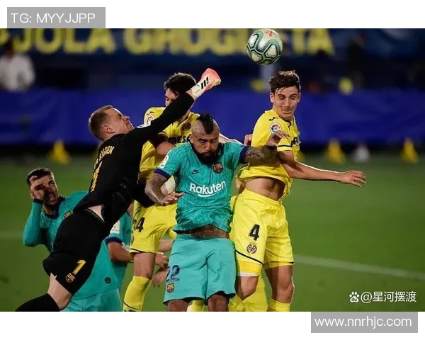 足总杯惊心动魄拜仁逆转巴萨神扑引发争议判罚全场沸腾