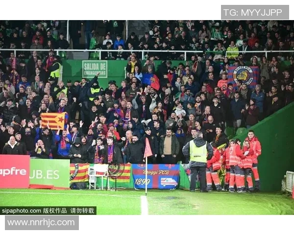 巴萨逆转拜仁3-2晋级国王杯绝杀瞬间引发争议判罚热议