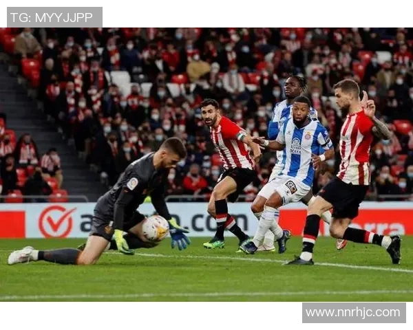 西甲激战莱比锡逆转尤文图斯帽子戏法点燃全场激情