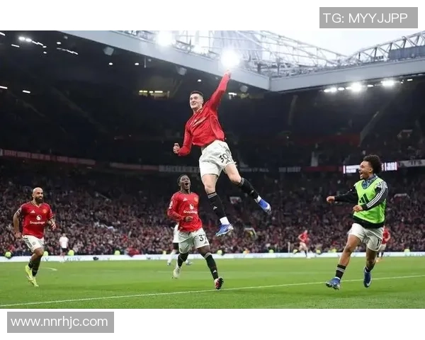 英超惊天冷门本菲卡逆转曼联引发全场狂欢战报解析