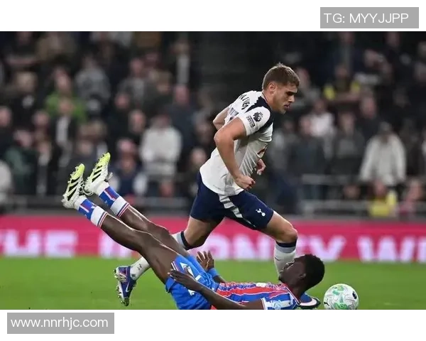 西甲激战热刺险胜马竞乌龙球成比赛转折点引发热议 西甲激战热刺险胜马竞乌龙球成比赛转折点引发热议