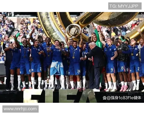 世界杯切尔西与里昂战平红牌事件引发全场热议与争议 世界杯切尔西与里昂战平红牌事件引发全场热议与争议