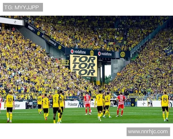 欧冠精彩对决：多特蒙德大胜莱比锡战术解析与瞬间回顾